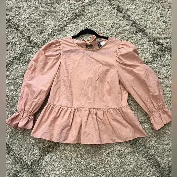 Trendy top with ties in the back size M (F116) - Picture 6 of 8